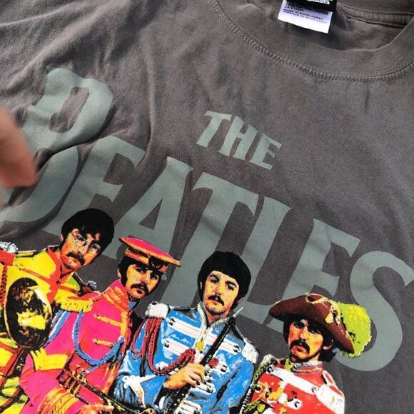 Vintage 2009 The Beatles Sergeant Peppers Lonely Hearts Club Band Shirt Large - Picture 2 of 6